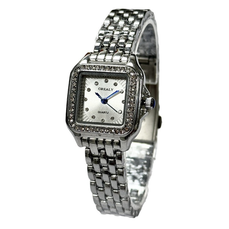 Vintage-Inspired Waterproof Women’s Watch with Diamond Detailing