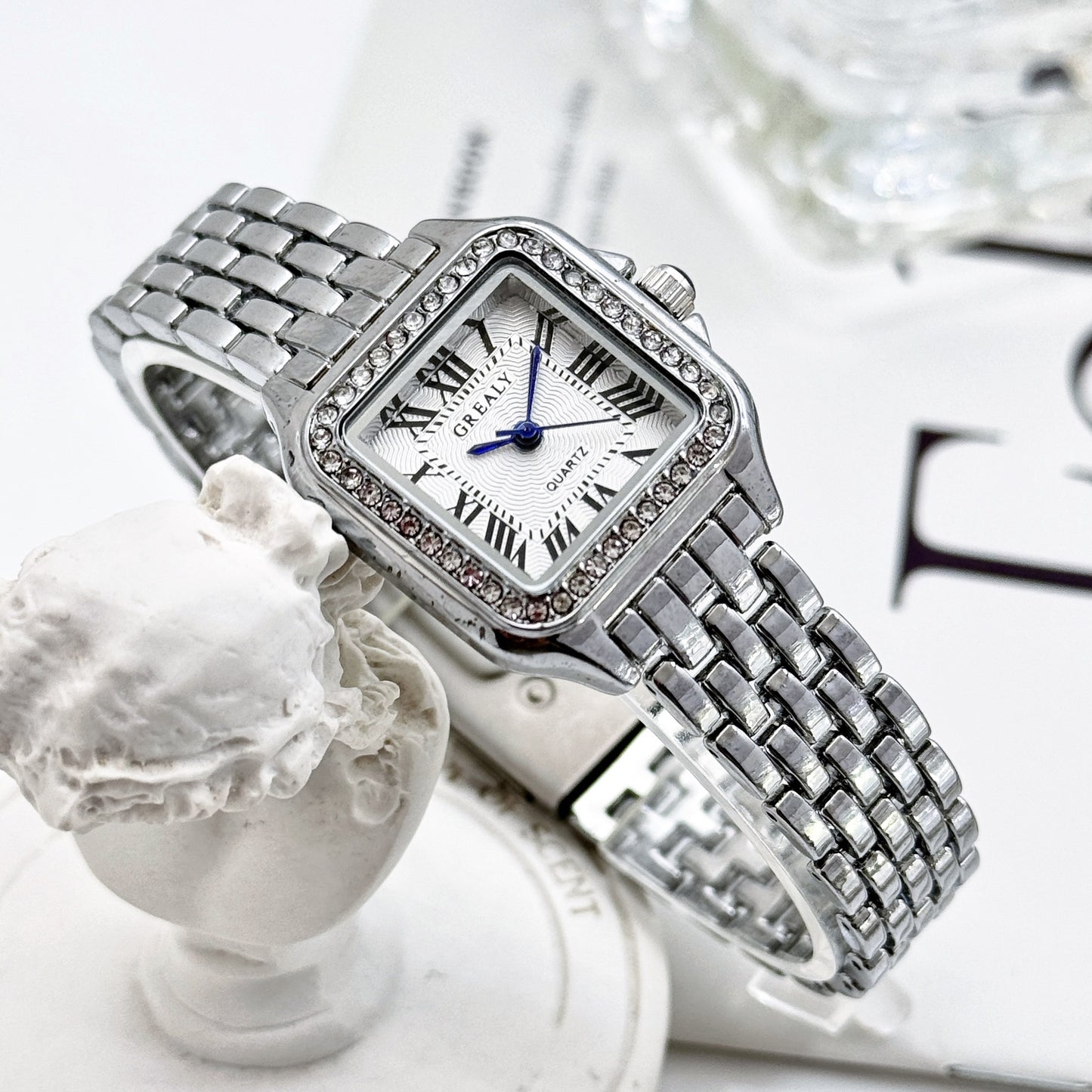 Vintage-Inspired Waterproof Women’s Watch with Diamond Detailing